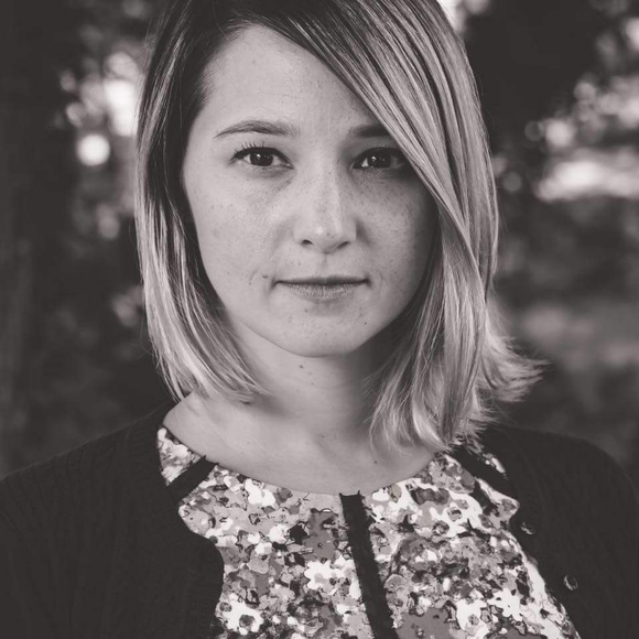 Meet your Posher, Lindsay - Picture 5 of 7